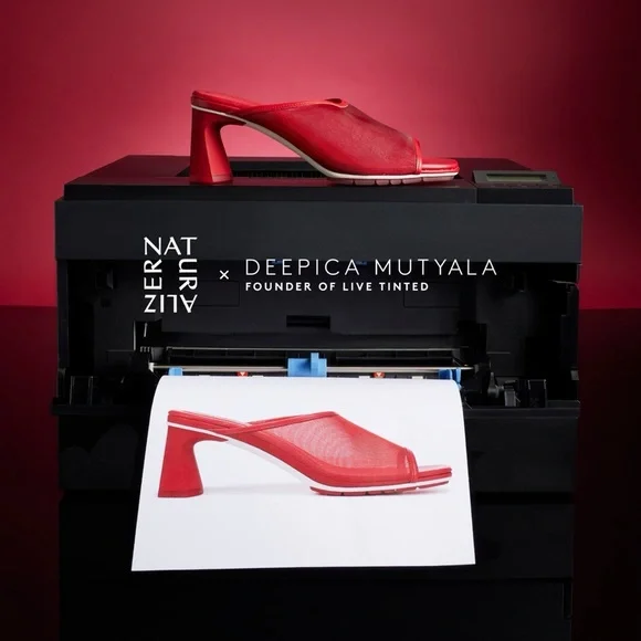 Elegant Red Mesh Heeled Mules - Picture 5 of 12